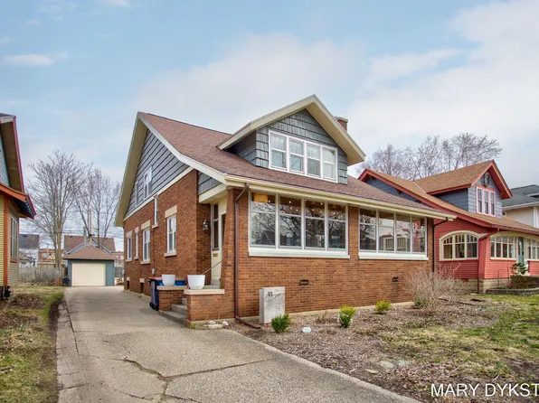 91 W 18th St, Holland, MI 49423