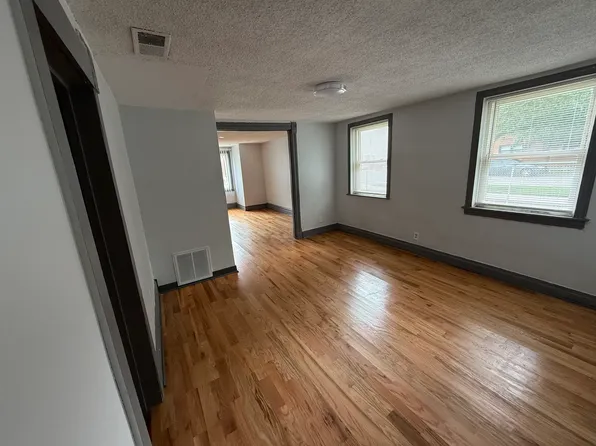 9548 S Avenue L #1, Chicago, IL 60617