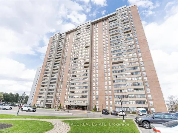 18 Knightsbridge Rd #502, Brampton, ON L6T 3X5