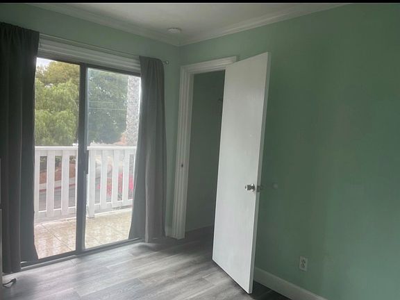 3rd image of 1221 Beacon Ave #1