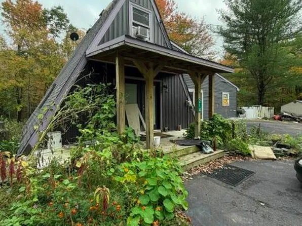 214 Cross St, Pocono Lake, PA 18347