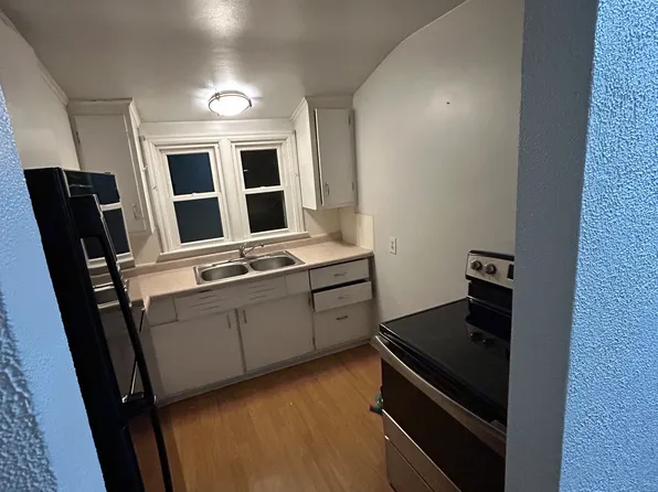 437 S 71st St #2, Milwaukee, WI 53214