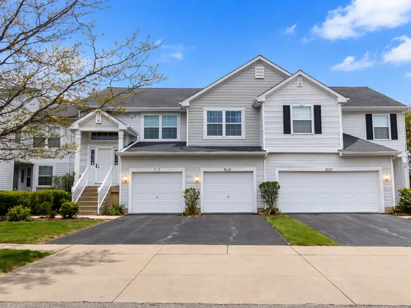 1513 Meadowsedge Ln, Carpentersville, IL 60110