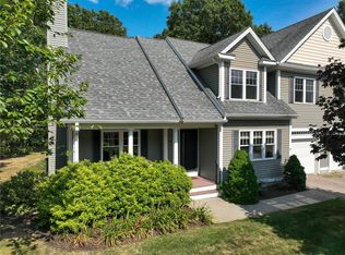 14 Crestview Dr, Westerly, RI 02891