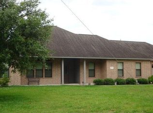 812 N Tinsley St, Angleton, TX 77515