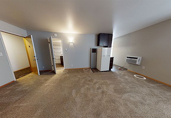 5th image of 1040 E Knapp St APT 211
