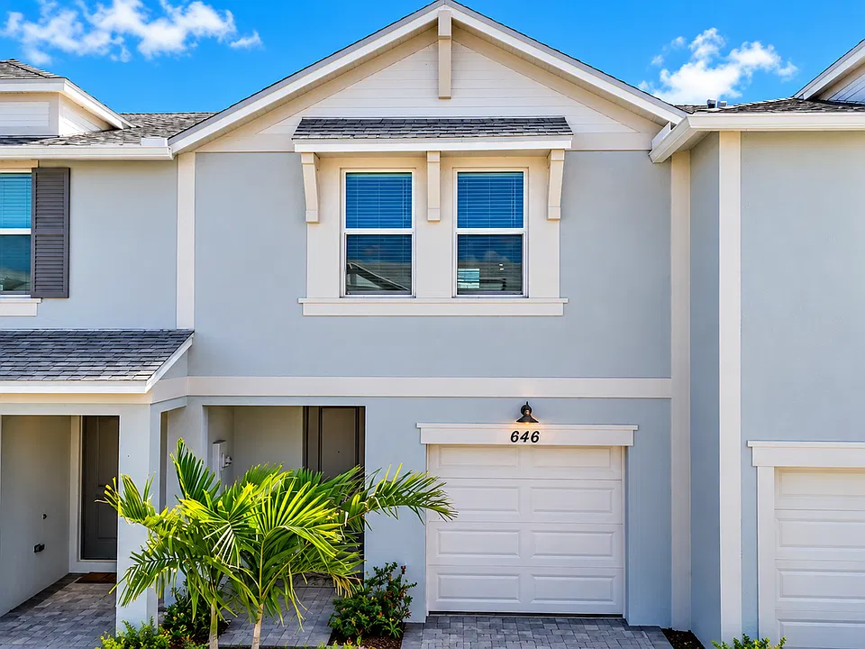 646 Salisbury Cir
