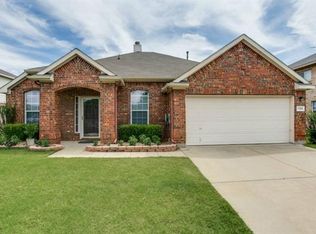 7108 Lake Jackson Dr, Arlington, TX 76002