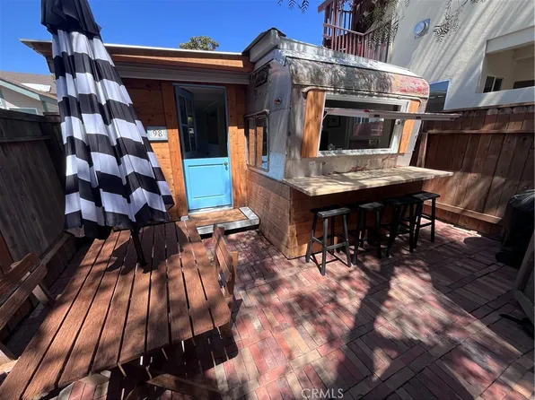 98 Welcome Ln, Seal Beach, CA 90740