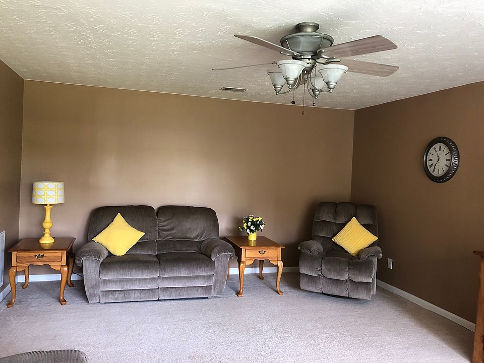 1st image of 125 Granger Ln
