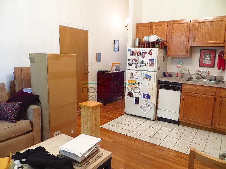 8 Milford St #2 — Photo 10