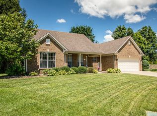 748 Eureka Dr, Versailles, KY 40383
