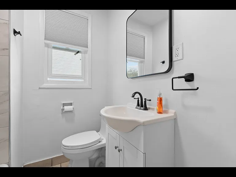 5238 Wickliff St — Photo 11