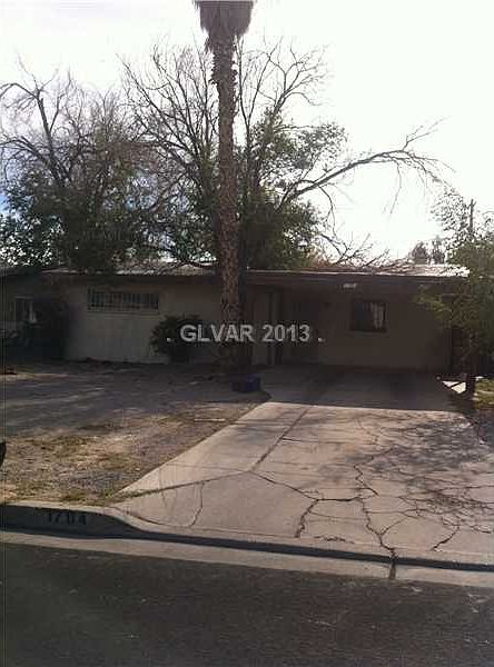2nd image of 1704 Linden Ave