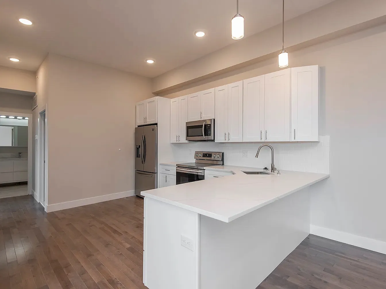 1631 Point Breeze Ave — Photo 3