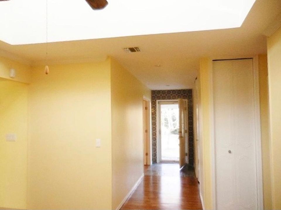 260 Old Country Rd, Melville, NY 11747 Zillow