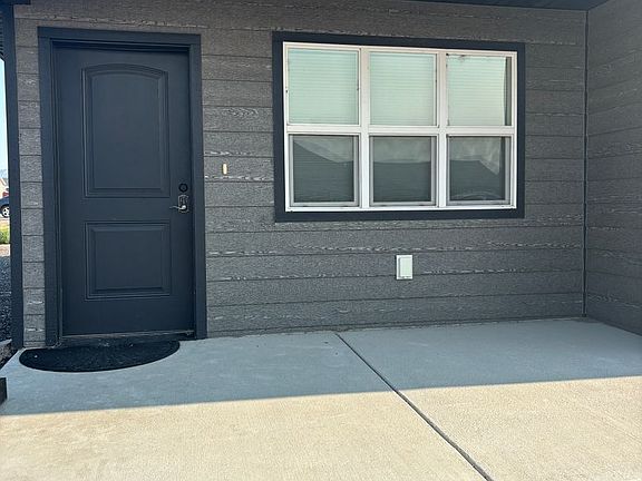 3rd image of 7995 Avocet Dr #A