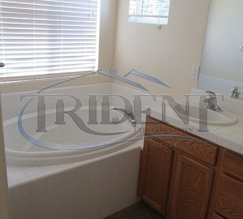 4th image of 146 Nantucket Way