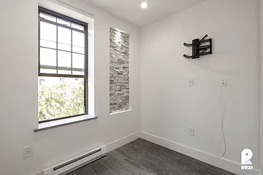 Rented by REZI