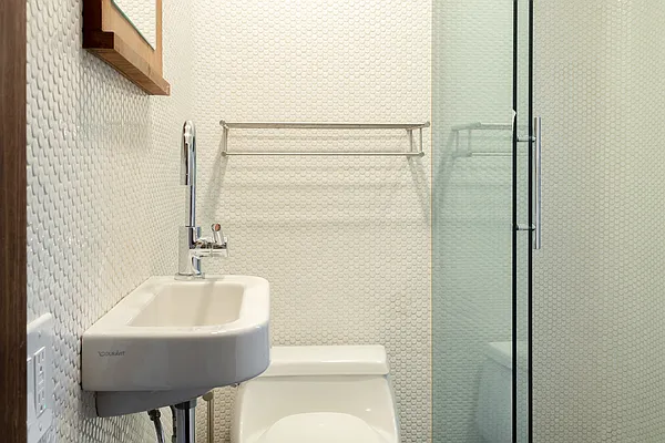 Rented by Finest Furnished LLC | media 130