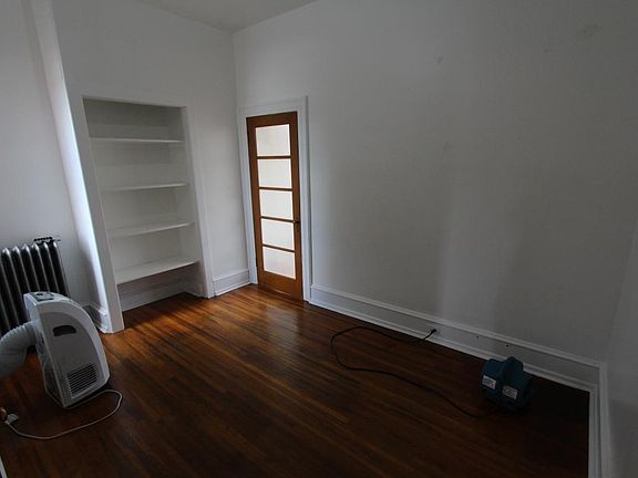 4th image of 1523 N 27th St #2