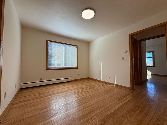 3rd image of 643 Cleveland Ave S APT 11