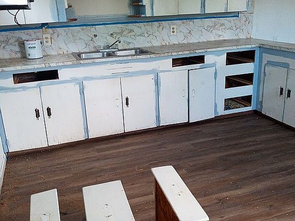 Kitchen cabinet repainting