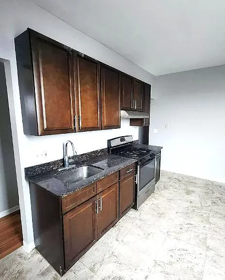 150 Broad St #3C — Photo 1