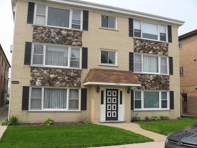 1st image of 6460 N Northwest Hwy #202