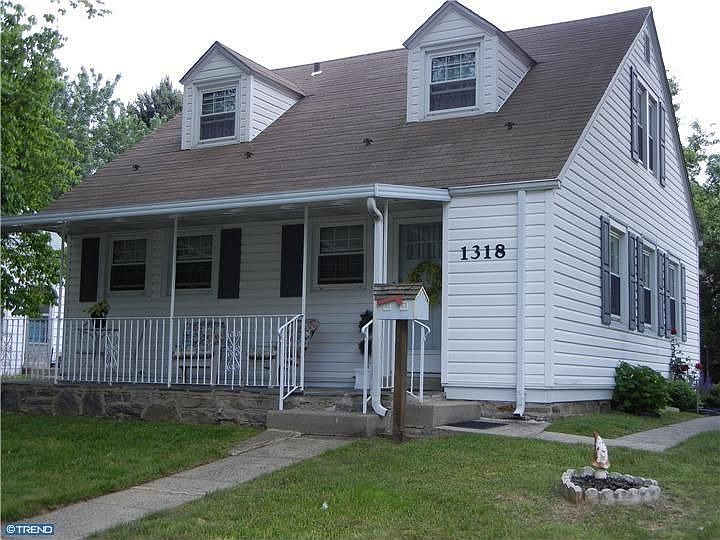 For Sale: 1318 7th Ave, Swarthmore, PA 19081