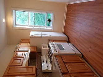 Rented by Max & Associates Realty Corp