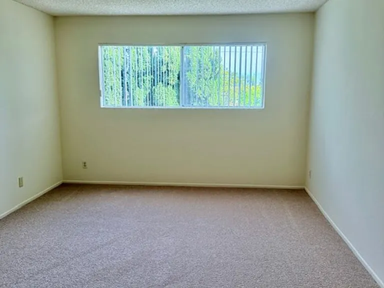 10750 Palms Blvd — Photo 6