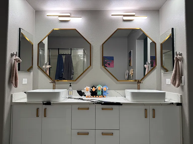 600 S Abel St #220 — Photo 5