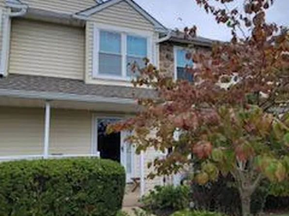 657 Shropshire Dr, West Chester, PA 19382