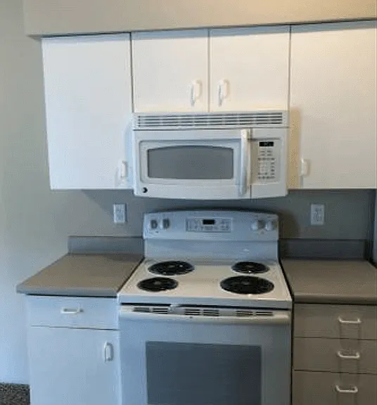 WOODLAND APARTMENTS — Photo 22