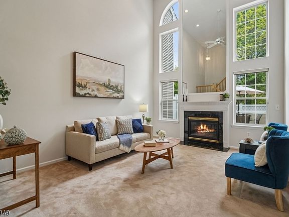 5th image of 6 Dorchester Drive