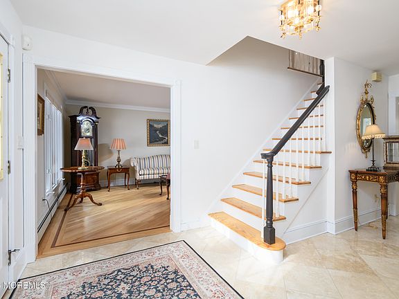 5th image of 158 Willow Grove Drive