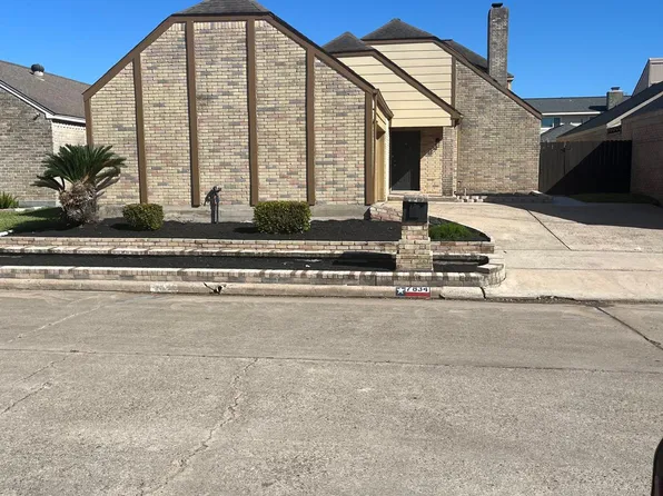 7834 Oakington Dr, Houston, TX 77071