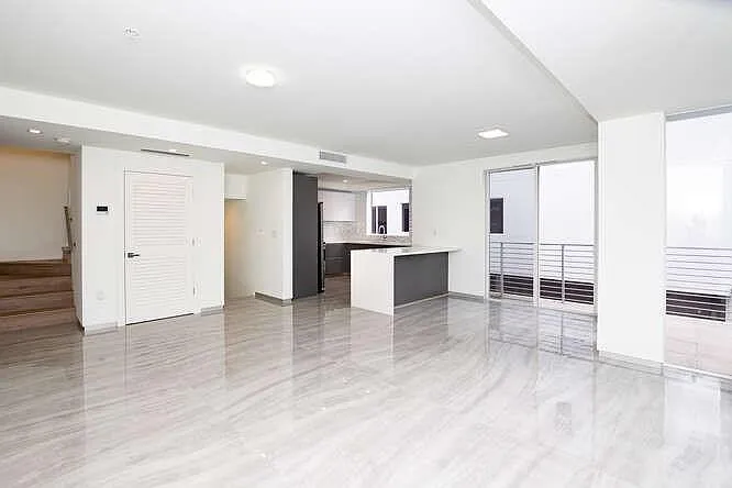 700 NE 14th Ave #206 — Photo 8