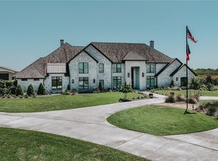 499 Dayspring Dr, Victoria, TX 77904