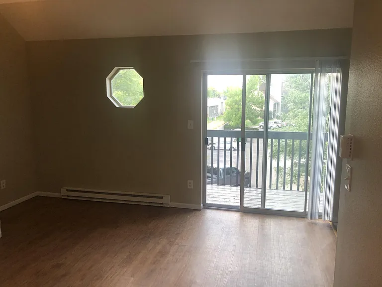 4531 Boardwalk Dr #U-07 — Photo 3
