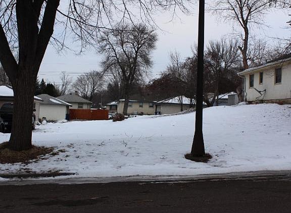 4th image of 0 Nebraska Ave E