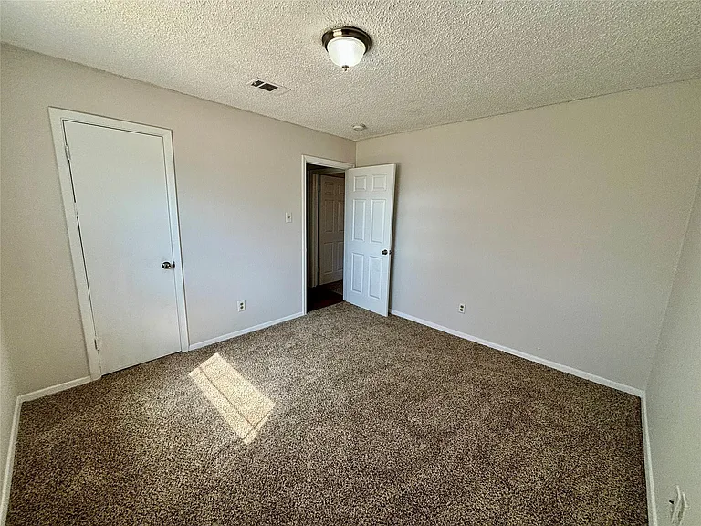 800 Irwin Dr #A — Photo 14
