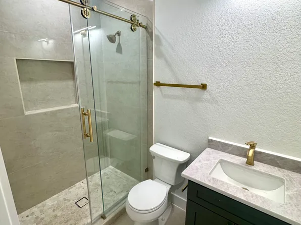 325 Vargas Aly #101, San Antonio, TX 78203