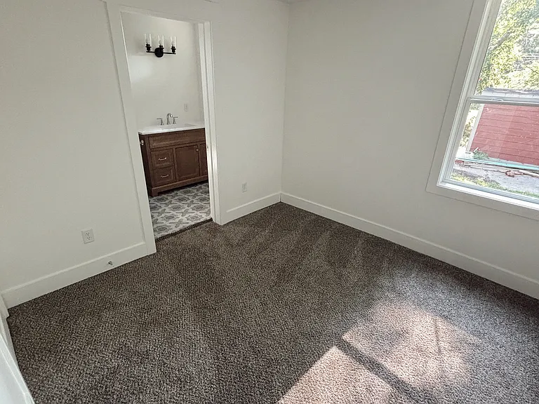 1726 SW Seabrook Ave — Photo 5
