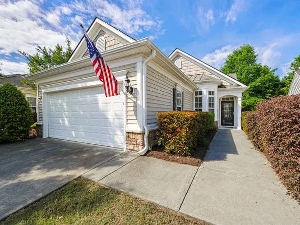 206 Callum Pl, Cary, NC 27519