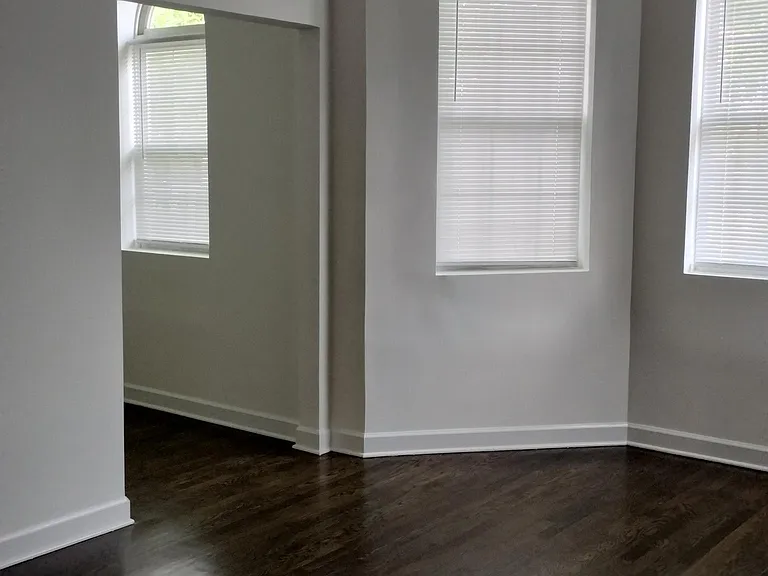 3046 N Leavitt St #2 — Photo 9