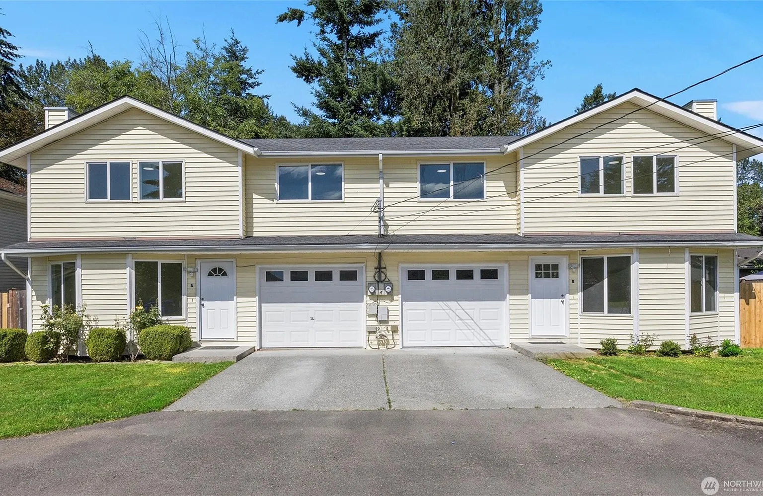 3 bed, 1.5 bath, 1216 sqft, $2,750 — Photo 1