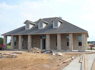 7541 Rhoads Rd, Aubrey, TX 76227