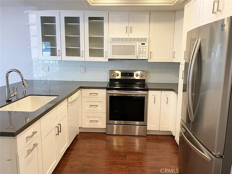 21 Seaview Dr S — Photo 16
